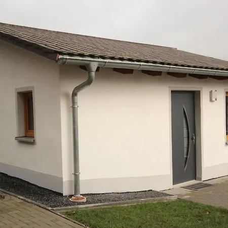 Idyllisches Haeuschen Im Gruenen * وايدهاوس