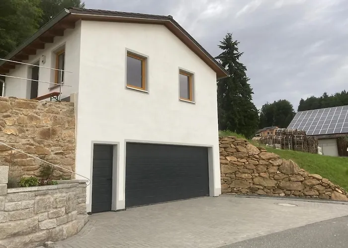 Idyllisches Haeuschen Im Gruenen Appartement