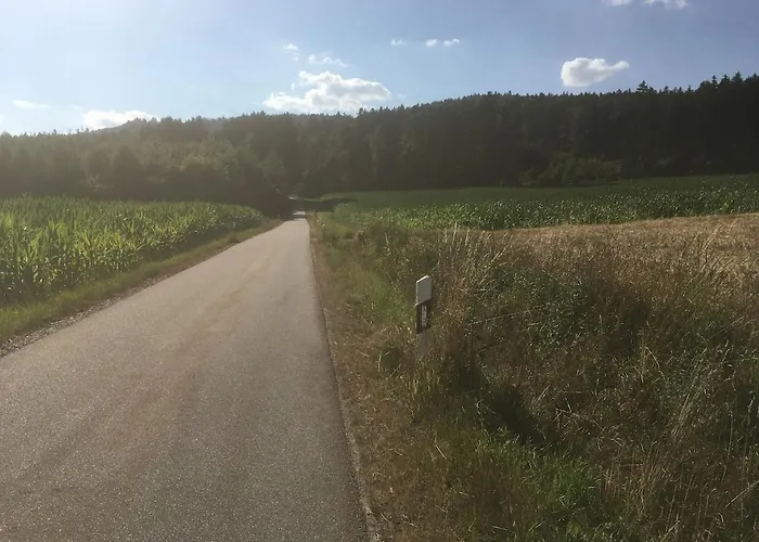 Idyllisches Haeuschen Im Gruenen Appartement *