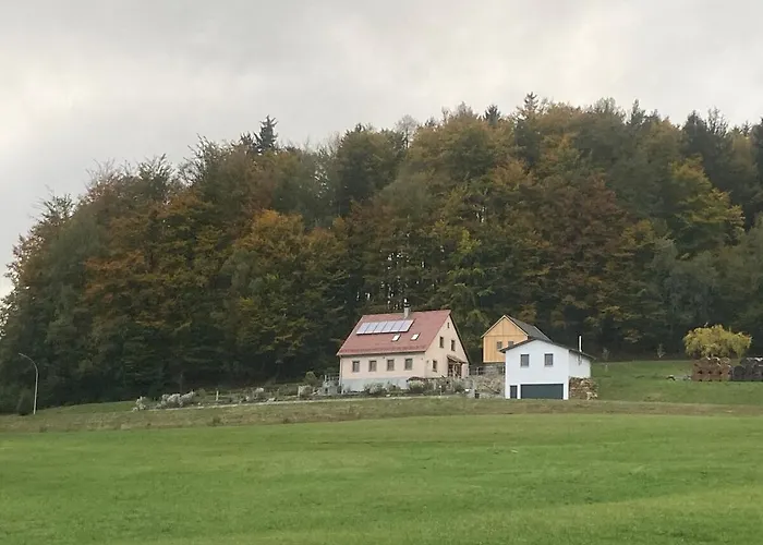 Idyllisches Haeuschen Im Gruenen Waidhaus